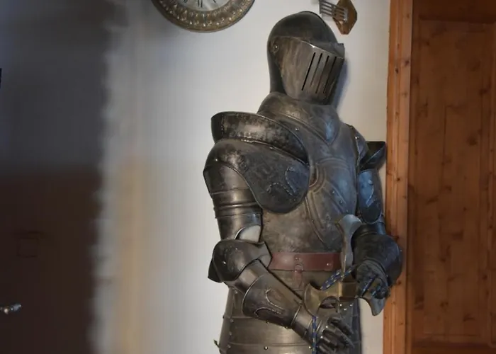 Aigner Oda ve Kahvaltı 3*